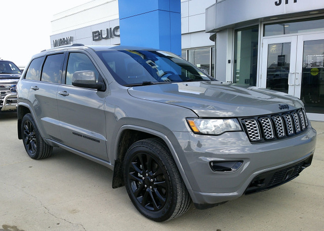 2021 Jeep Grand Cherokee Altitude 4WD/ HEATED SEATS/ SUNROOF/ TO in Cars & Trucks in Regina - Image 3