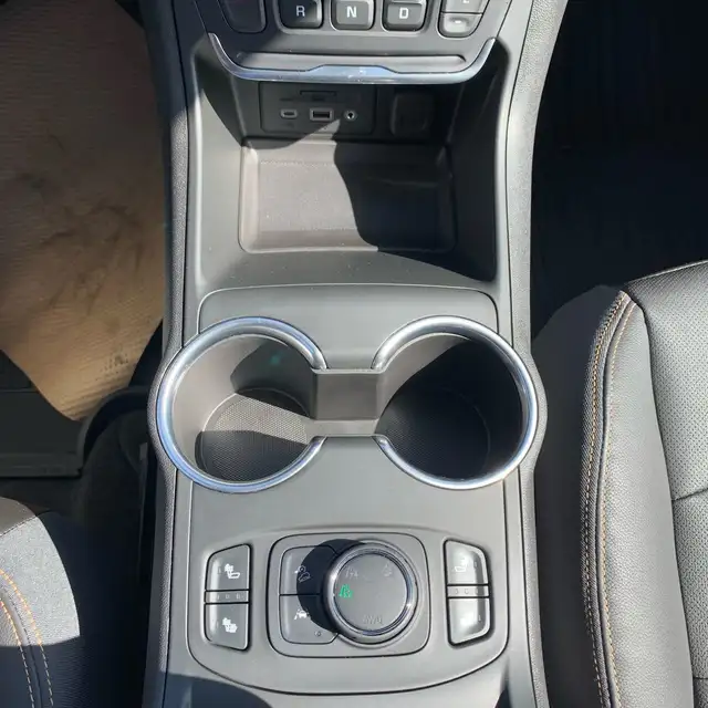 2021 GMC Terrain SLT in Cars & Trucks in Medicine Hat - Image 18
