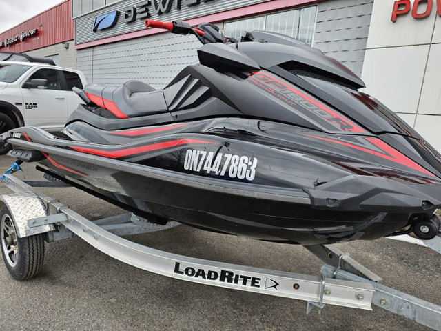 2021 Yamaha GP1800R HO- 132.6 HOURS in Powerboats & Motorboats in Hamilton - Image 4