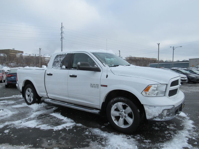 2016 Dodge RAM 1500 Outdoorsman 4x4 Crew Cab Pickup CLEAN CARFAX in Cars & Trucks in City of Halifax - Image 3