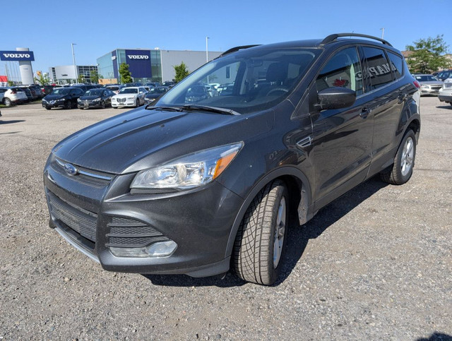 2016 Ford Escape SE AWD | NAVIGATION | CAMERA | HEATED SEATS in Cars & Trucks in London - Image 2