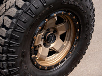 4x4, 3.6L V6, 35 Inch Tires, Steel Bumper, Heated Seats, Navigation, Fox Suspension, and so much mor... (image 4)