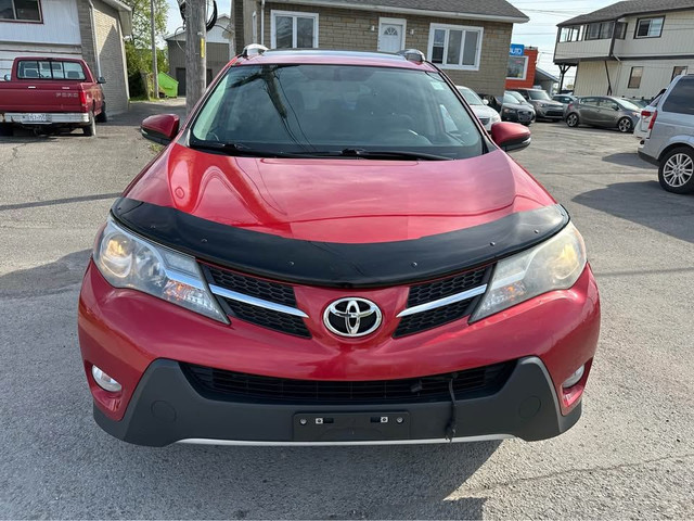 2015 Toyota RAV4 XLE / ALL WHEEL DRIVE / NICE SUV! SUPER CLEAN in Cars & Trucks in Ottawa - Image 2