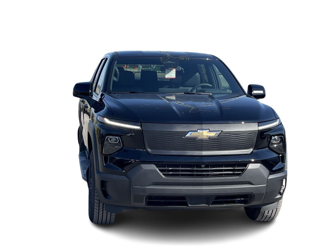 2024 Chevrolet Silverado EV 4WT in Cars & Trucks in City of Montréal - Image 2