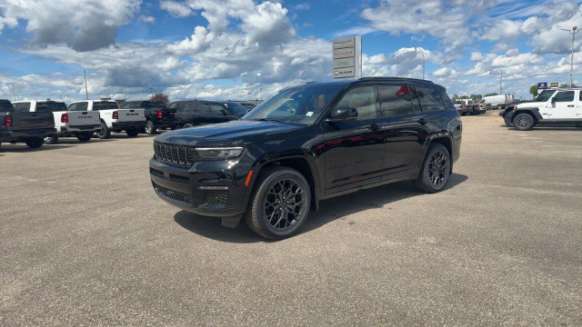 2025 Jeep Grand Cherokee L in Cars & Trucks in Edmonton - Image 3