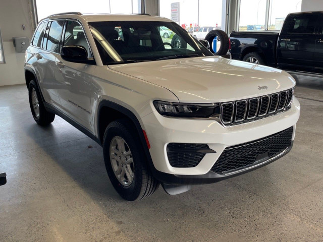 2025 Jeep Grand Cherokee in Cars & Trucks in Lethbridge - Image 3