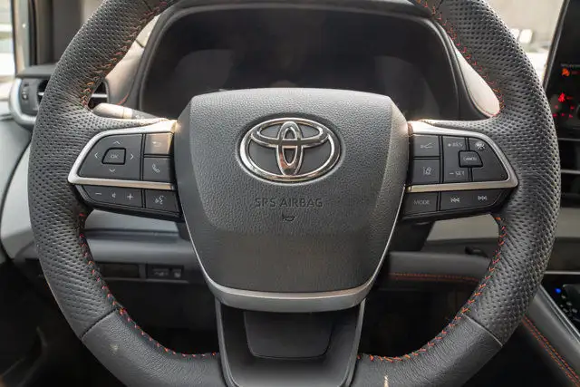 2024 Toyota Sienna XSE AWD in Cars & Trucks in Edmonton - Image 19