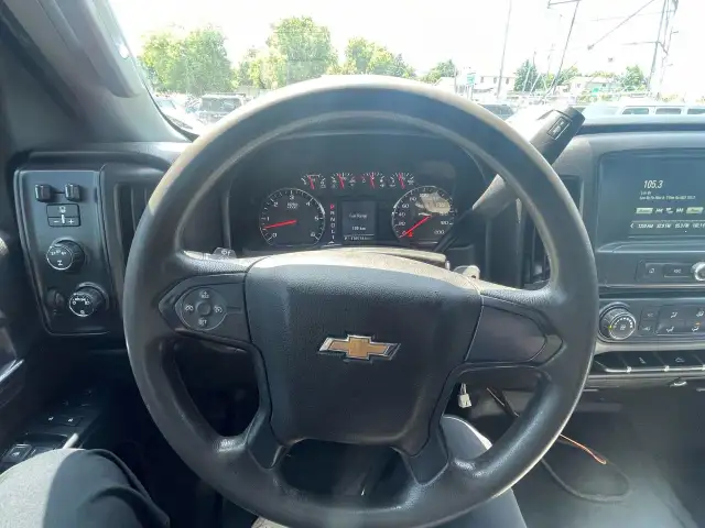 2019 Chevrolet Silverado 2500 Work Truck in Cars & Trucks in Ottawa - Image 15