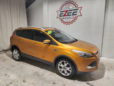 2016 Escape Titanium with lots of extras such as blind spot, remote start, memory seat, roof, leathe...