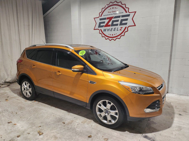 2016 Ford Escape in Cars & Trucks in Windsor Region