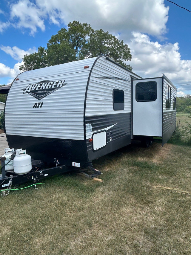 2019 PRIME TIME AVENGER ATI 27DBS (FINANCING AVAILABLE) in Travel Trailers & Campers in Strathcona County - Image 2
