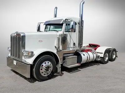 Notes: Status: AVAILABLE Engine Make: PACCAR Engine HP: 510 Trans Model: RTLO18918B Rear Axle Weight...