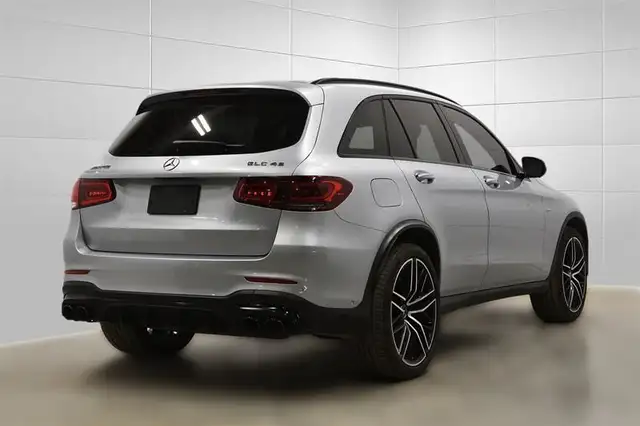 2022 Mercedes-Benz GLC43 AMG 4MATIC SUV Ensemble haut de gamme,  in Cars & Trucks in Laval / North Shore - Image 6