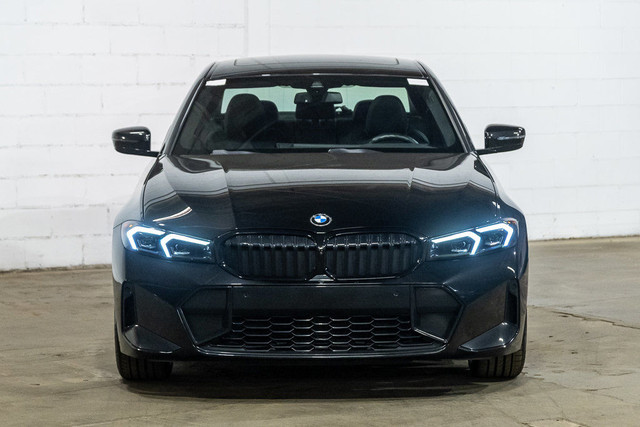 2023 BMW 3 Series 330i xDrive | Sportivité élégante in Cars & Trucks in City of Montréal - Image 2