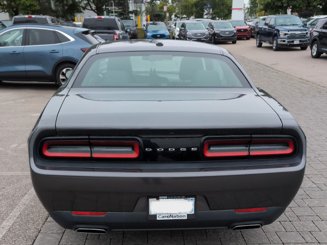 2015 Dodge Challenger 2dr Cpe SXT *Ultra Low Km* in Cars & Trucks in City of Toronto - Image 3