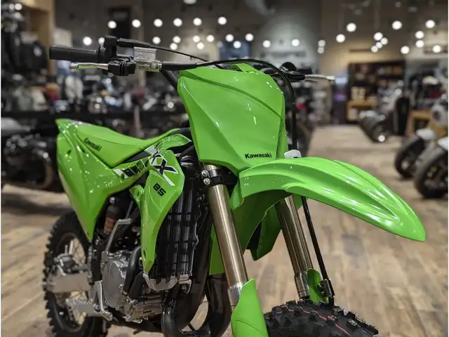 2025 Kawasaki KX85 // Lime Green in Dirt Bikes & Motocross in Winnipeg - Image 4