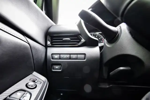 2022 Nissan Sentra SV • REMOTE START • SUNROOF • HEATED SEATS dans Autos et camions dans Kingston - Image 12