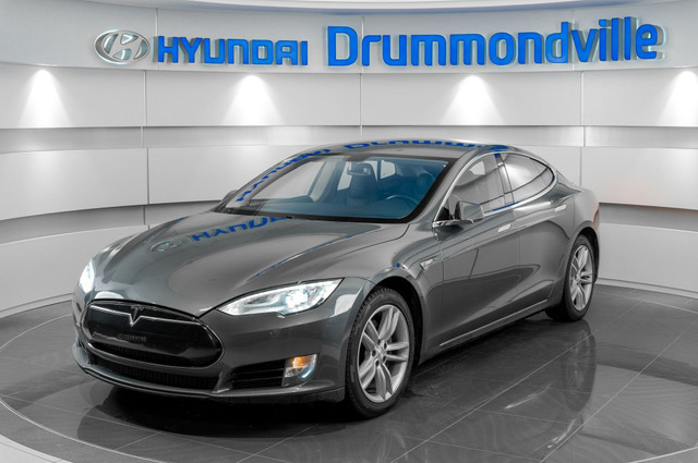 TESLA MODEL S 2014 + NAVI + TOIT PANO + CUIR + CAMERA + A/C + MA in Cars & Trucks in Drummondville