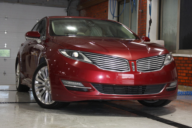 2014 Lincoln MKZ AWD TOUT EQUIPE in Cars & Trucks in City of Montréal