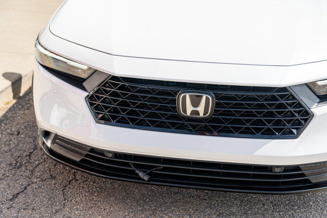 2025 Honda Accord Hybrid Touring in Cars & Trucks in Edmonton - Image 3