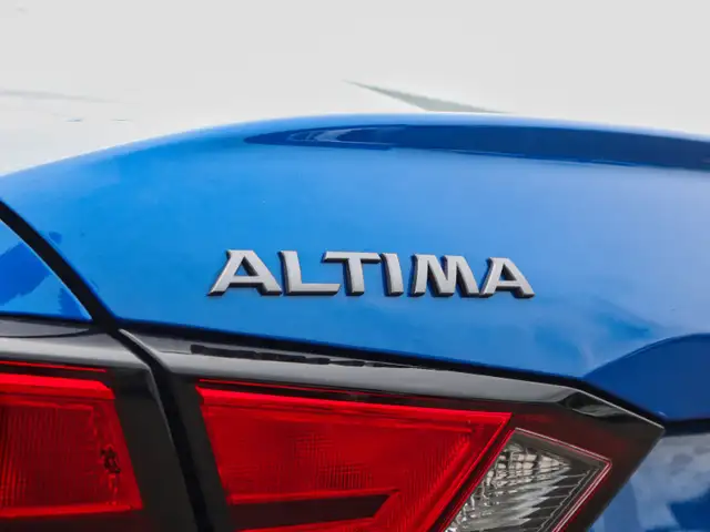 2025 Nissan Altima Platinum in Cars & Trucks in Oakville / Halton Region - Image 23