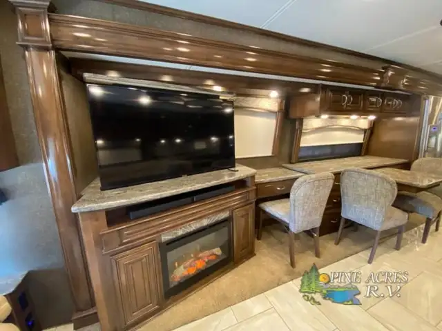 2018 Thor Motor Coach Tuscany 45AT only 029,124 Miles in RVs & Motorhomes in Moncton - Image 24