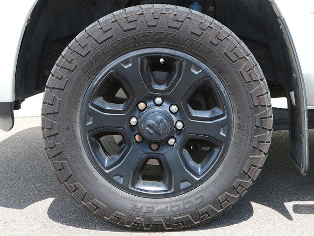 2016 Ram 2500 4WD Crew Cab 149 Laramie in Cars & Trucks in Calgary - Image 4