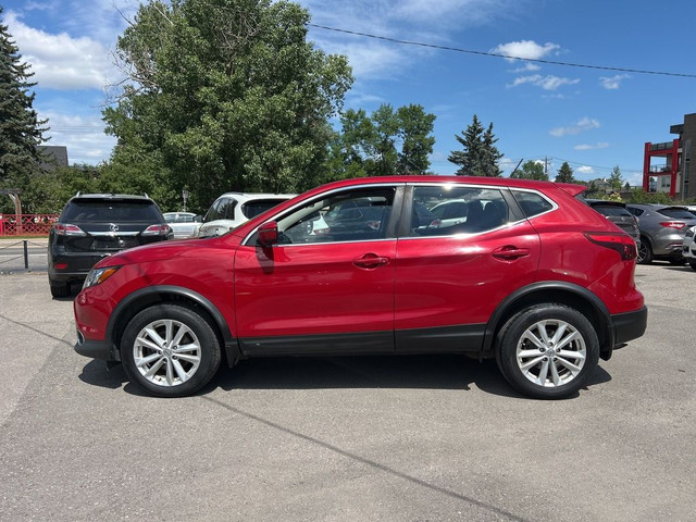 2017 Nissan Qashqai SV in Cars & Trucks in Calgary - Image 3