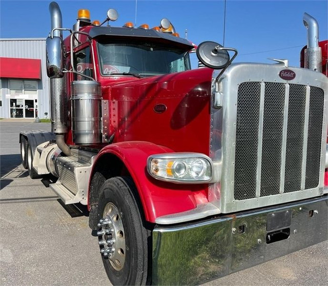2017 Peterbilt 389 in Heavy Trucks in Calgary - Image 2