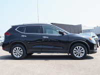 Odometer is 7907 kilometers below market average! 2020 Nissan Rogue SV Black AWD AWD, ABS brakes, Al... (image 2)