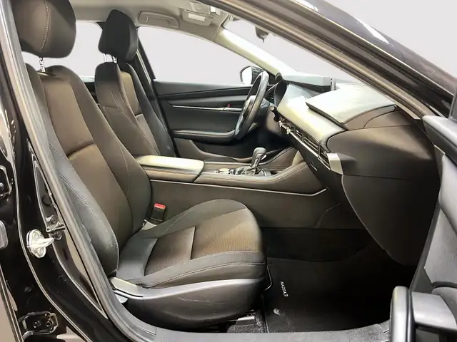 2022 Mazda Mazda3 GX in Cars & Trucks in Laval / North Shore - Image 9