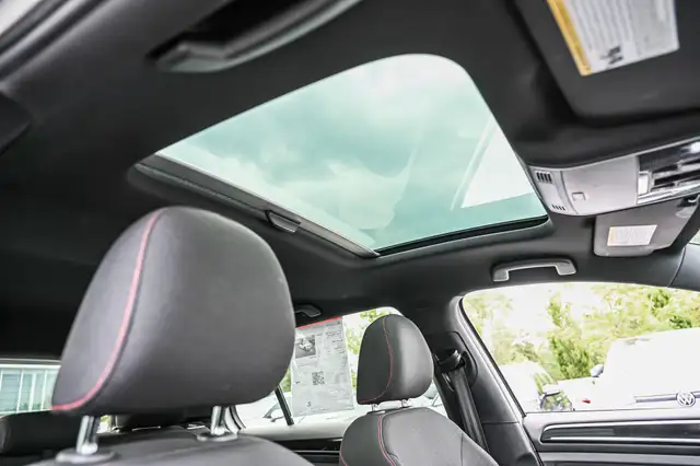 2017 Volkswagen Golf GTI Autobahn | Manuel | Toit pano | Clean C in Cars & Trucks in Longueuil / South Shore - Image 33