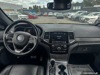 This Jeep Grand Cherokee WK boasts a Regular Unleaded V-6 3.6 L/220 engine powering this Automatic t... (image 9)