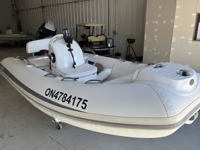 2015 Grand G380 power matched with a Tohatsu 40 HP & Trailer Standard Features Fiberglass medium-V h...
