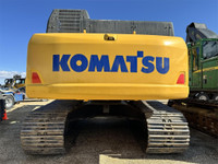 Very Clean 2018 KOMATSU PC490LC-11 Hydraulic Excavator Located near Westlock, AB Thumb Air Ride Seat... (image 6)