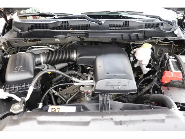 2022 Ram 1500 Classic SLT LUXURY EDITION CREW 4X4, LOADED/LEATHE in Cars & Trucks in Winnipeg - Image 44