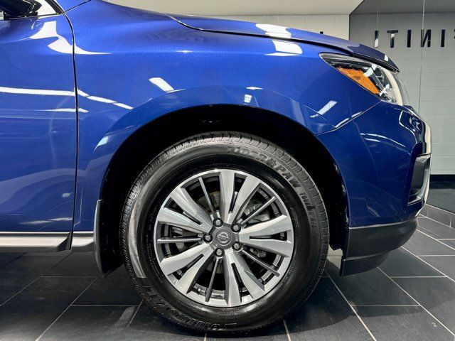 2020 Nissan Pathfinder SL Premium | No Accidents | 3rd Row Seat in Cars & Trucks in Calgary - Image 4