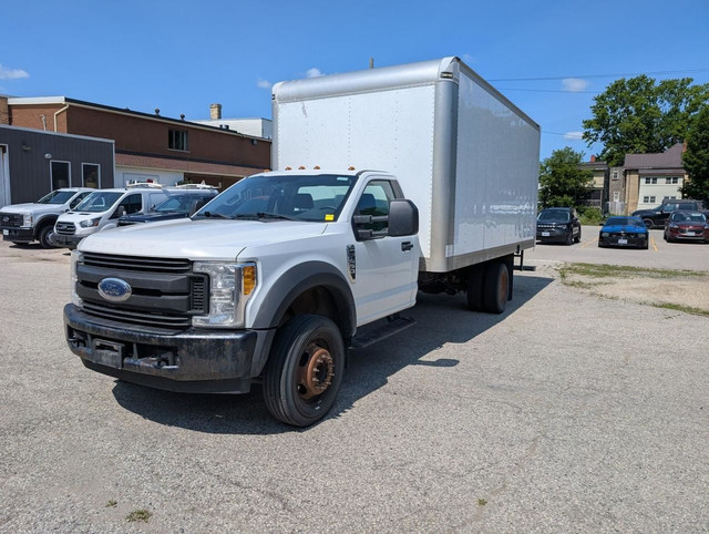 2017 Ford SUPER DUTY F-450 DRW 2WD Reg Cab 205" WB 120" CA XL in Cars & Trucks in Stratford - Image 2