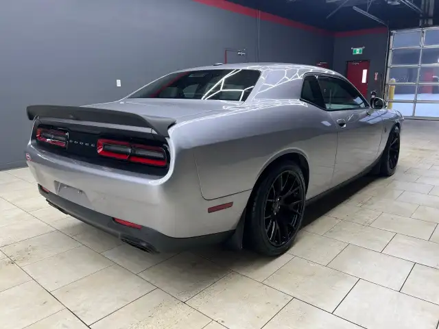 2016 Dodge Challenger in Cars & Trucks in Edmonton - Image 12