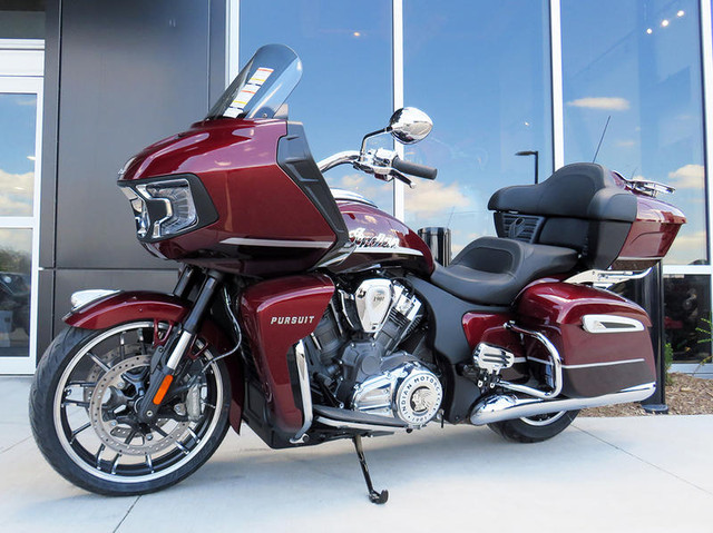 2022 Indian Motorcycle Pursuit Limited Maroon Metallic / Crimson in Street, Cruisers & Choppers in Cambridge - Image 2