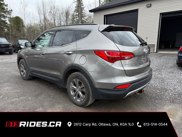 2013 Hyundai Santa Fe AWD 4dr 2.0T Auto Premium in Cars & Trucks in City of Toronto - Image 3