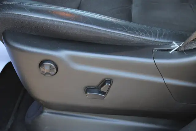 2019 Dodge Durango in Cars & Trucks in Oakville / Halton Region - Image 19