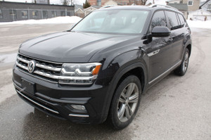 2018 Volkswagen Atlas Highline R-Line | 6 seats | 10/10 condition inside out! no rust, damage or odor. very clean car, drives like new!