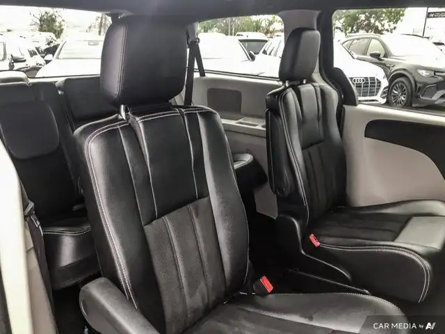 2019 Dodge Grand Caravan SXT Premium Plus | DVD Entertainment in Cars & Trucks in Calgary - Image 27