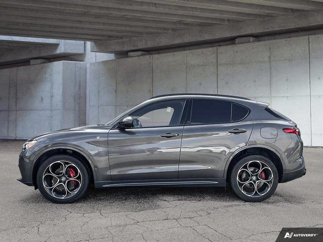 2023 Alfa Romeo Stelvio Ti | Ex-Demo | 2.0L Turbo | Loaded in Cars & Trucks in Tricities/Pitt/Maple - Image 4