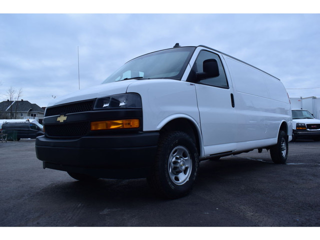  2021 Chevrolet Express 2500 ** Allonger 155WB ** V6 4.3L ** Gar in Cars & Trucks in Laval / North Shore - Image 2