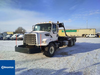 Unreserved Industrial Auction 2013 Freightliner 108 SD T/A