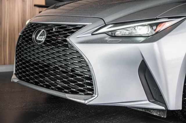 2021 Lexus IS 300 AWD à vendre in Cars & Trucks in Laval / North Shore - Image 4