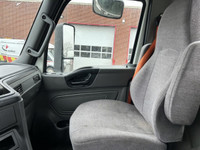 Ryder Stock ID: 279067 Transmission Type/Speed: MANUAL 10 Engine: DIESEL X15 GHG'17 450/1800 Horse P... (image 8)