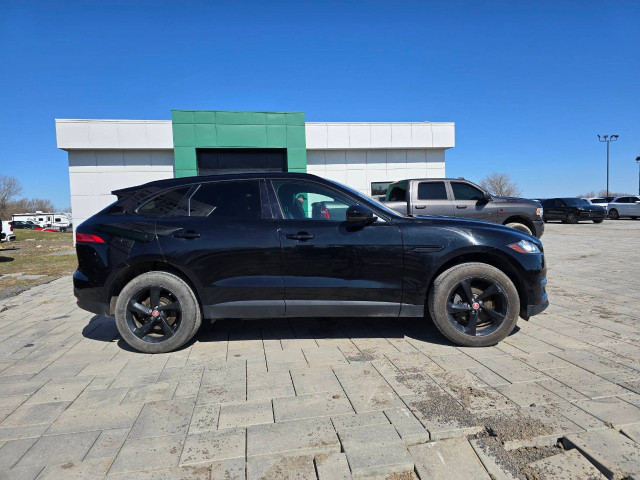 2020 Jaguar F-PACE in Cars & Trucks in Ottawa - Image 4